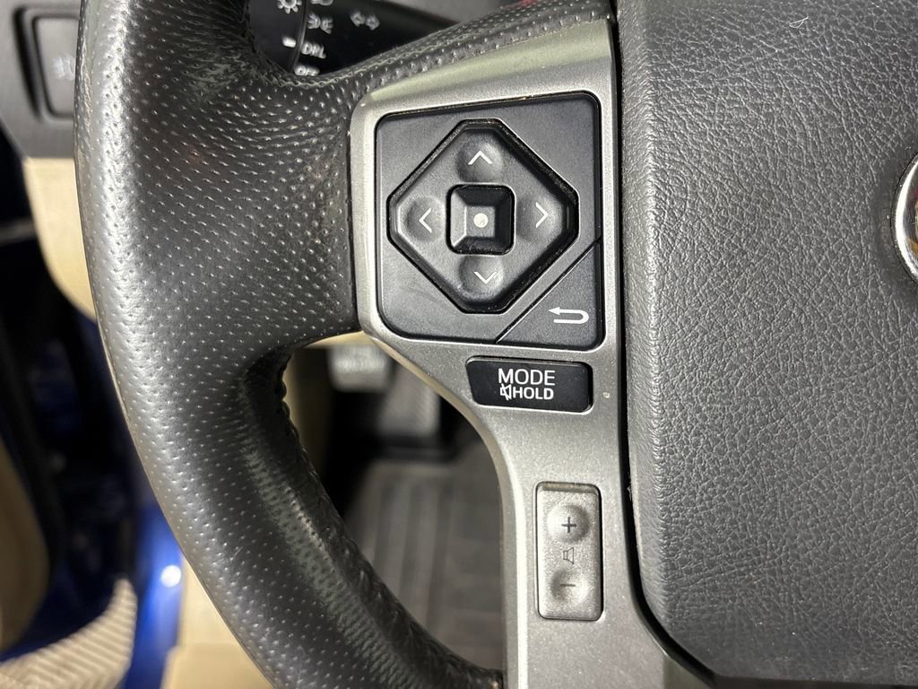 Used 2015 Toyota Tacoma PreRunner w/ SR5 Package image 17