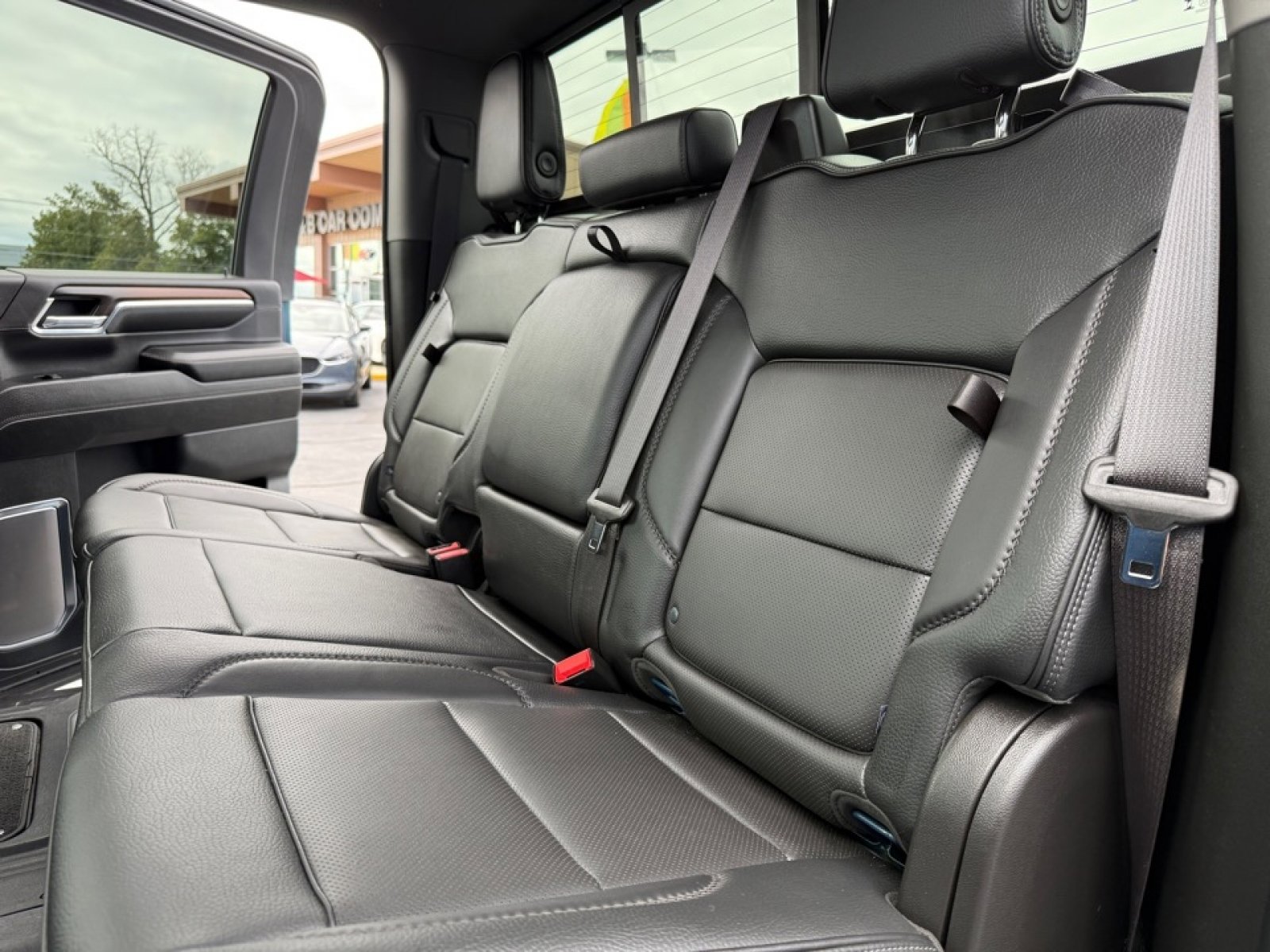 Used 2024 GMC Sierra 2500 Denali w/ Technology Package image 17