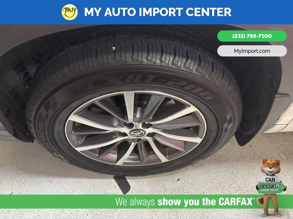 Used 2017 Toyota Highlander XLE image 9
