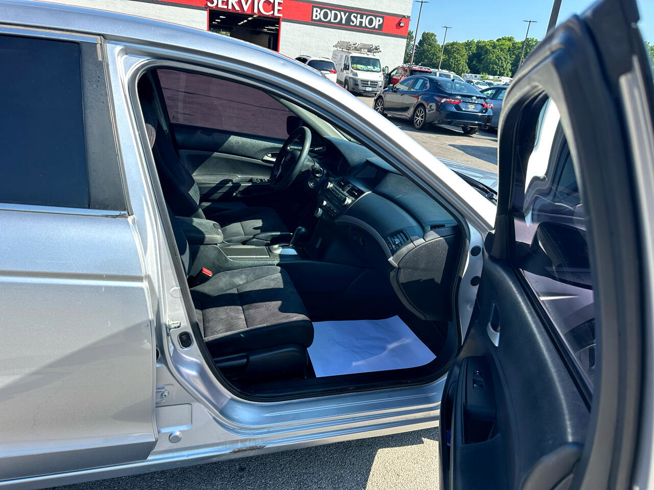 Used 2011 Honda Accord LX image 10