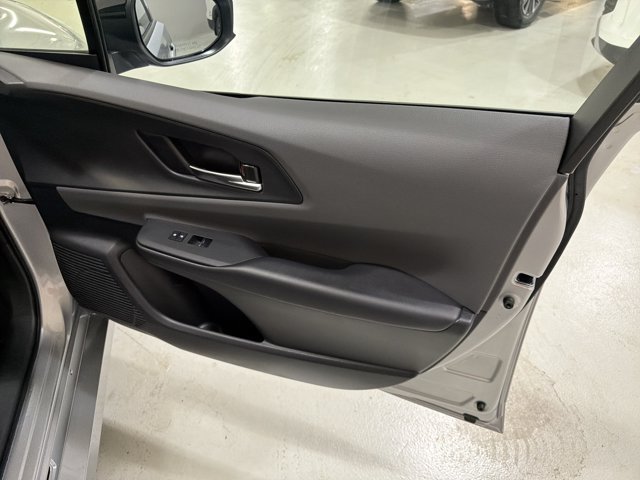 Used 2023 Toyota Prius Limited w/ Limited Premium Package FWD image 38
