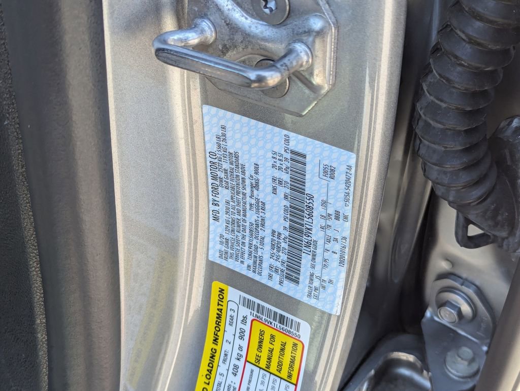 Used 2020 Lincoln Continental AWD w/ Premium Package image 32