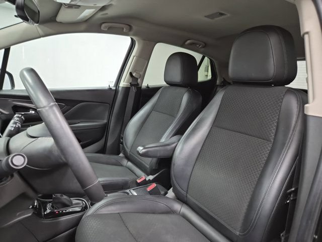Used 2022 Buick Encore Preferred w/ Safety Package image 19