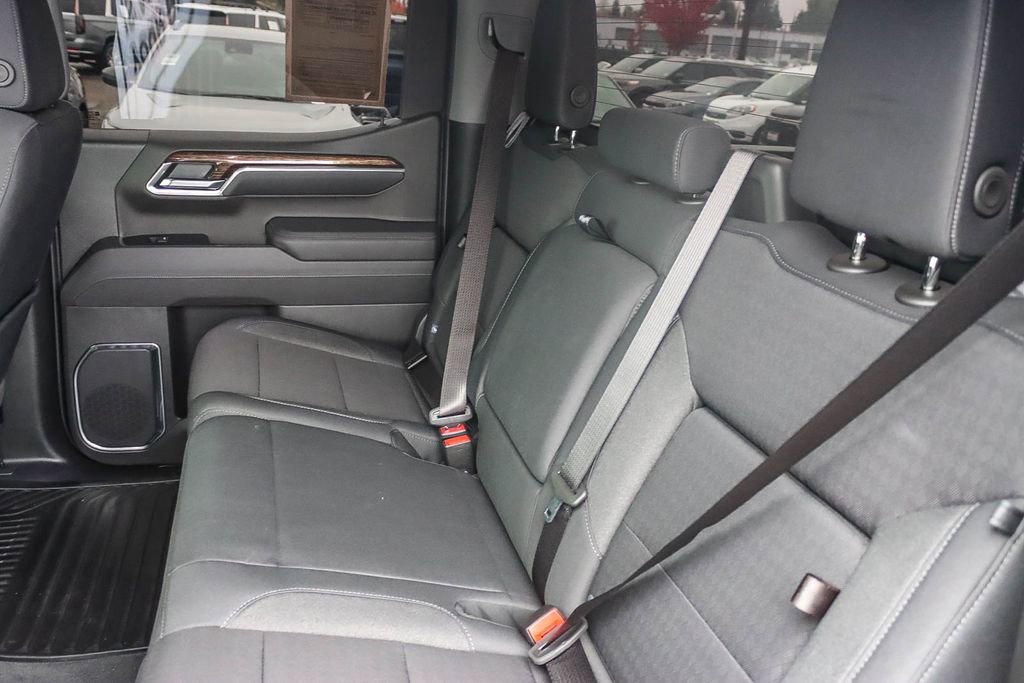 Used 2025 GMC Sierra 1500 Elevation image 41