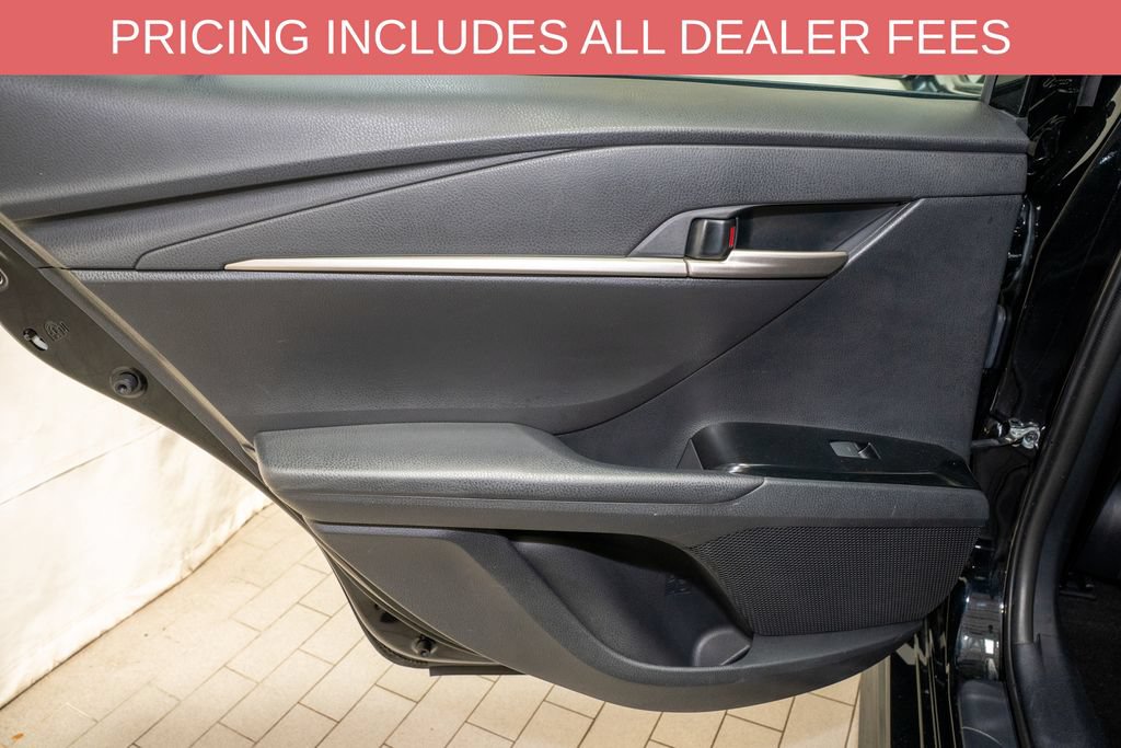 Certified 2025 Toyota Camry SE w/ Convenience Package AWD/4WD image 9