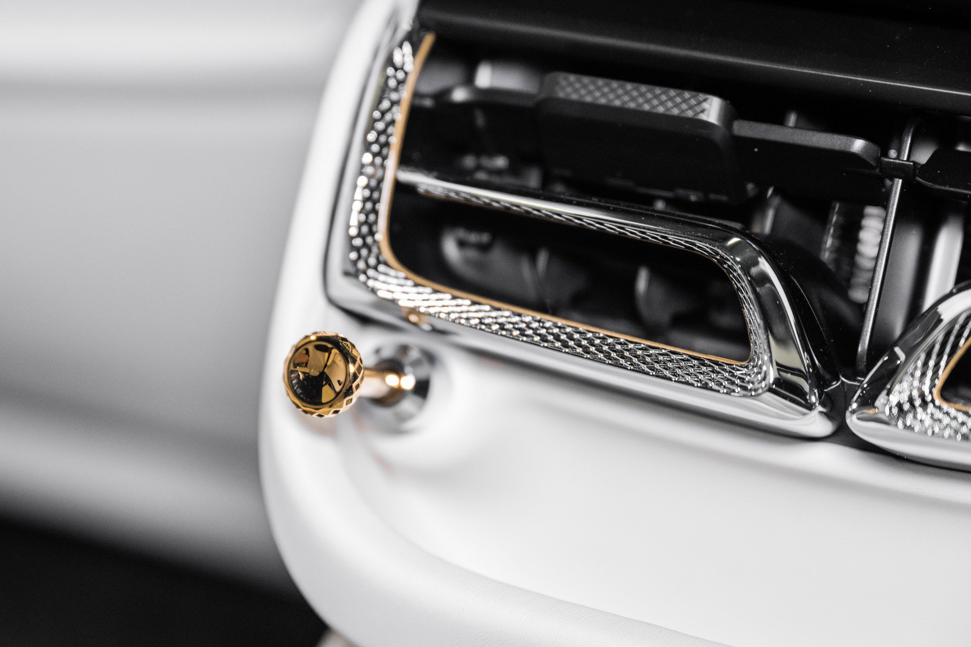 New 2026 Bentley Flying Spur Plug-In Hybrid image 29