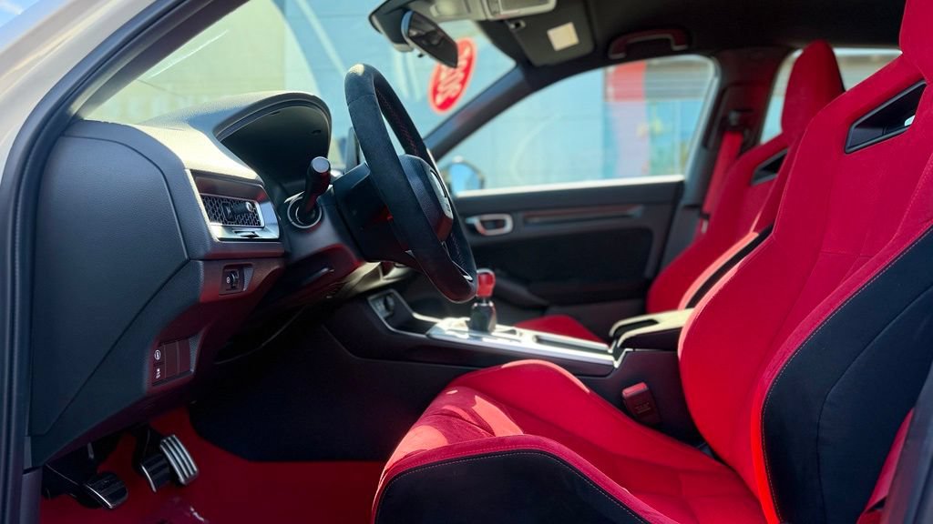 Used 2025 Honda Civic Type R image 16