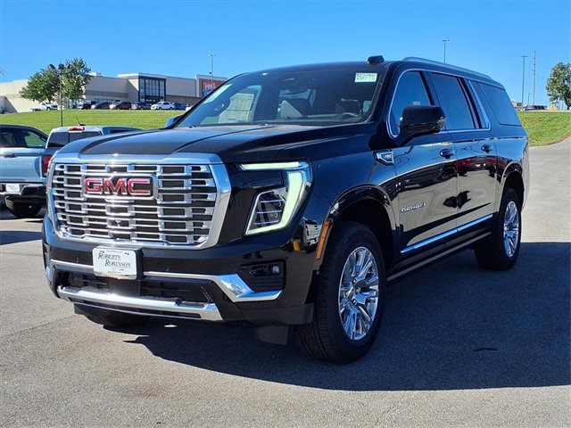 New 2026 GMC Yukon XL Denali w/ Sun & Power Step Package image 36
