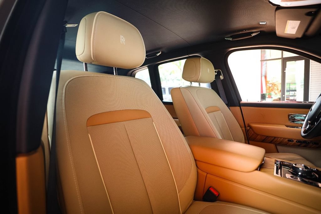 Used 2022 Rolls-Royce Cullinan AWD/4WD image 53