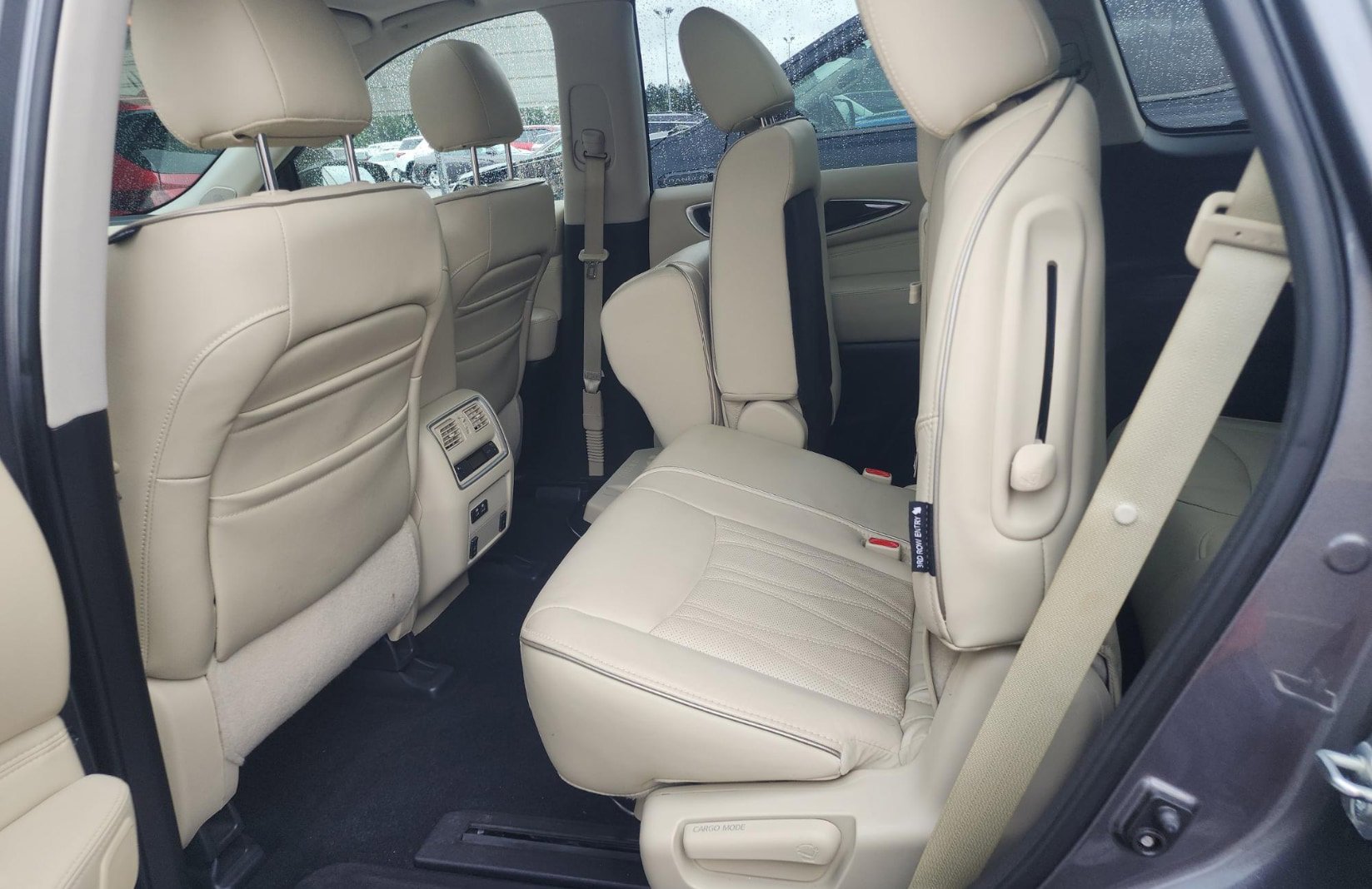 Used 2020 INFINITI QX60 Luxe w/ Sensory Package FWD image 5