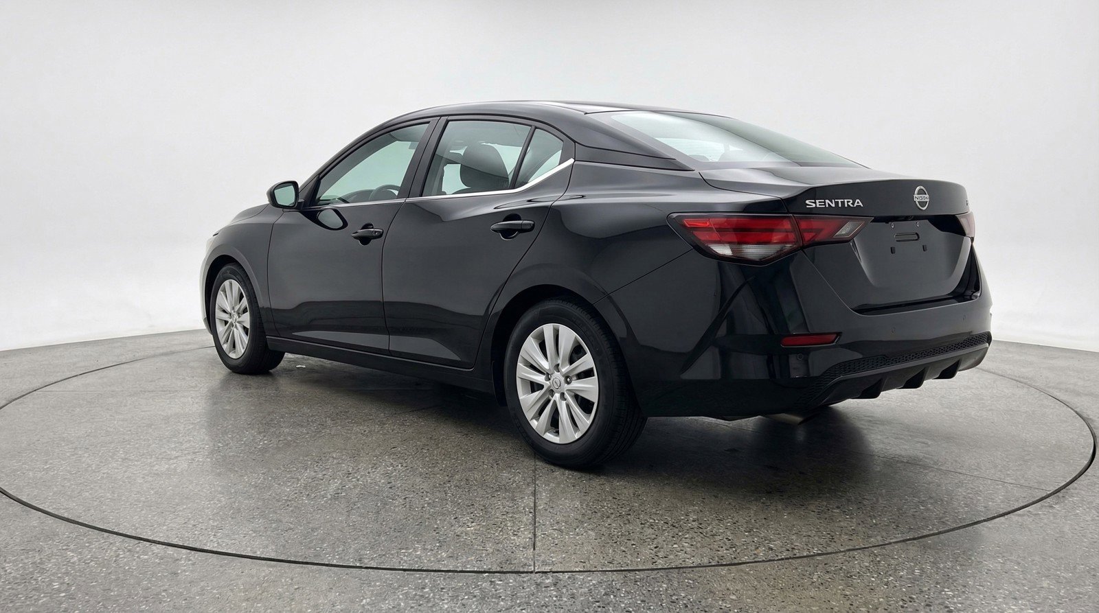 Used 2025 Nissan Sentra S FWD image 6