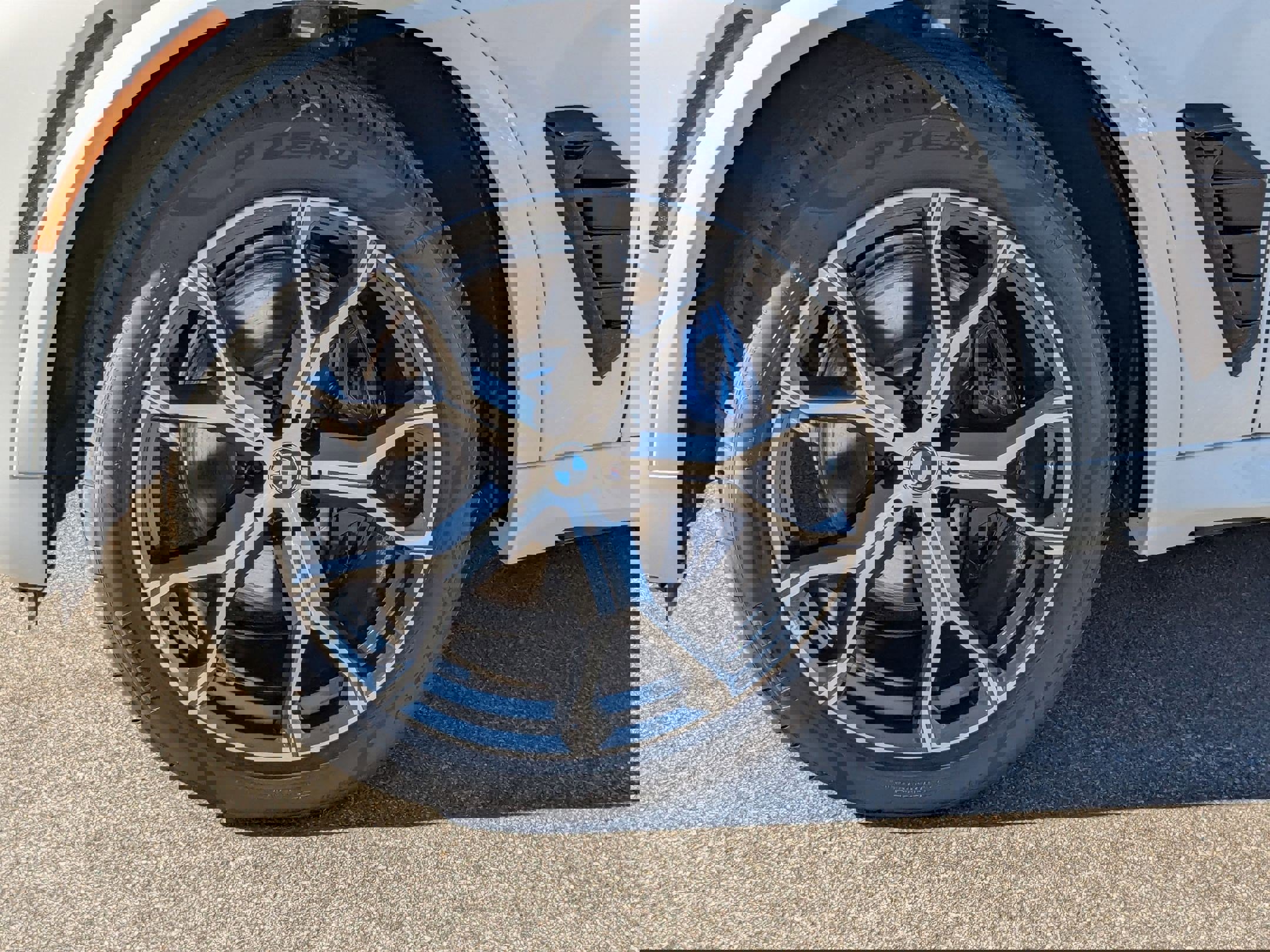 New 2026 BMW X5 xDrive40i w/ M Sport Package image 10