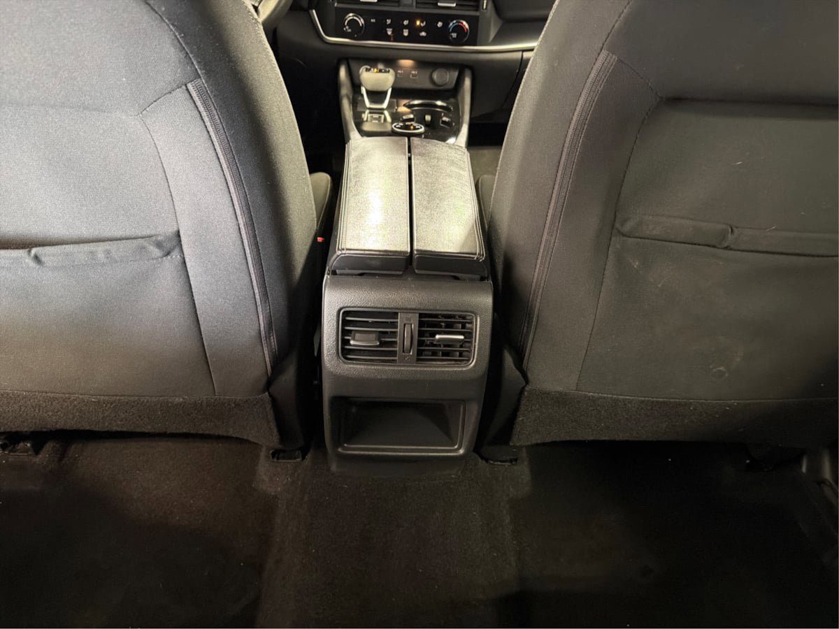 Used 2021 Nissan Rogue S AWD/4WD image 23