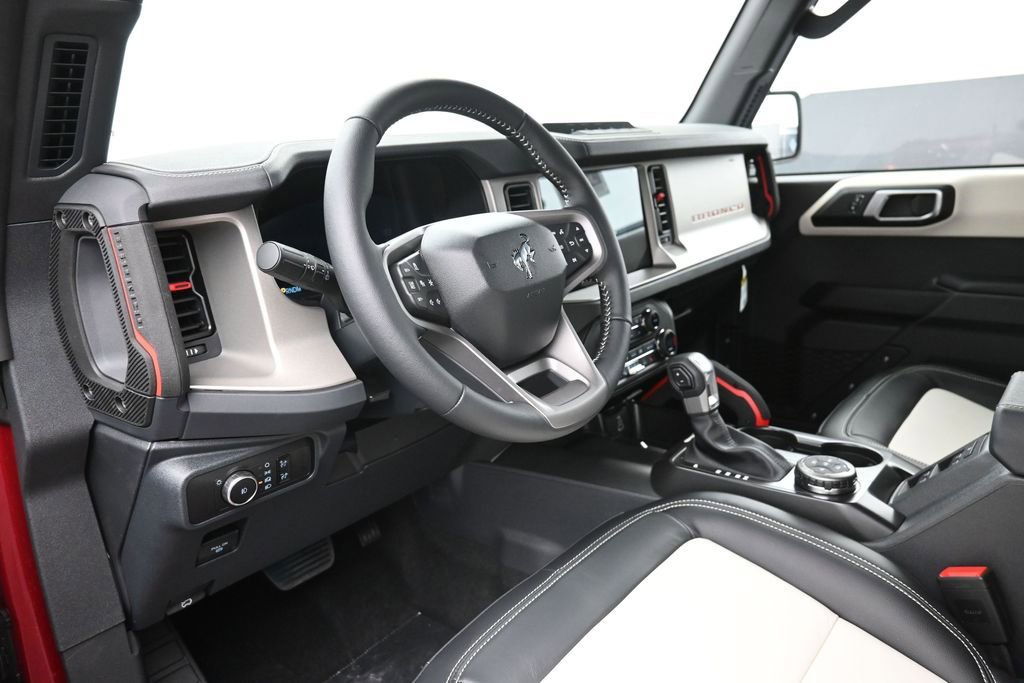 New 2026 Ford Bronco Outer Banks AWD/4WD image 18