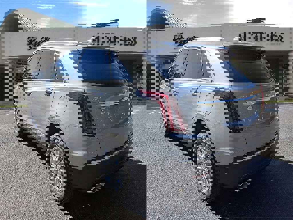 New 2026 Cadillac XT5 Luxury image 4