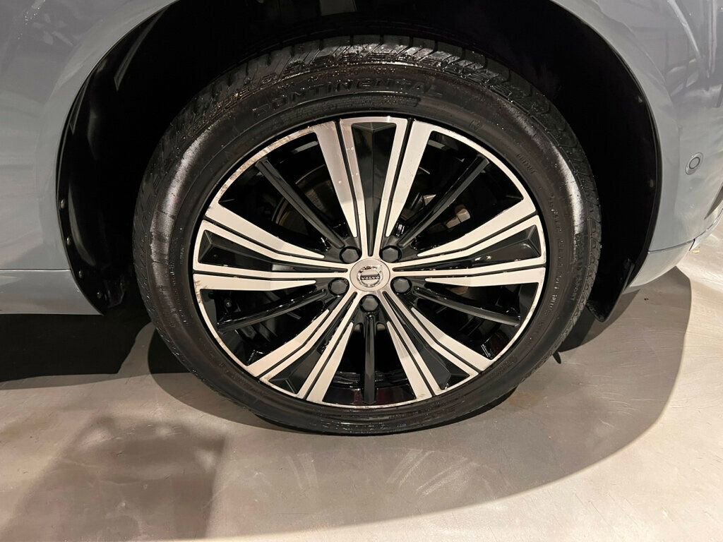 Used 2023 Volvo XC60 B5 Plus w/ Climate Package image 13