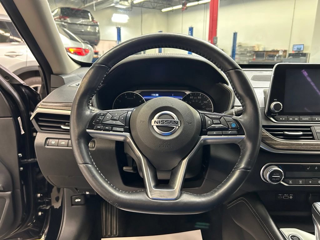 Used 2020 Nissan Altima 2.5 Platinum FWD image 20