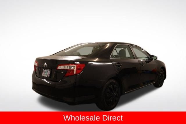 Used 2012 Toyota Camry LE FWD image 2