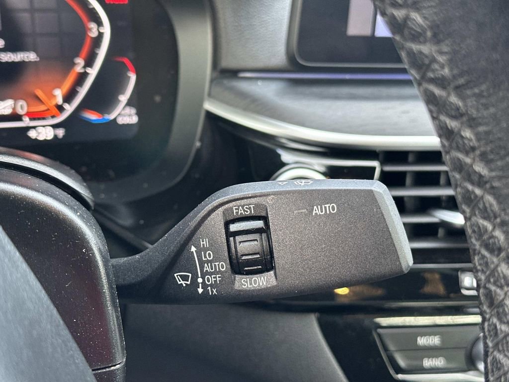 Used 2023 BMW 530i xDrive w/ Premium Package image 21