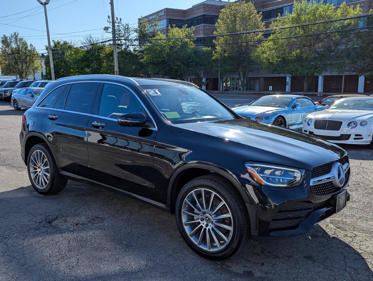 Used 2021 Mercedes-Benz GLC 300 4MATIC image 5