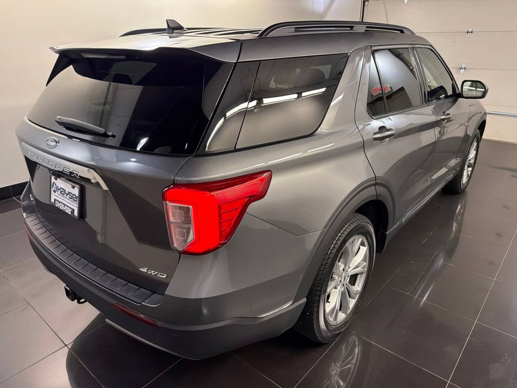 Certified 2023 Ford Explorer XLT w/ Equipment Group 202A AWD/4WD image 6