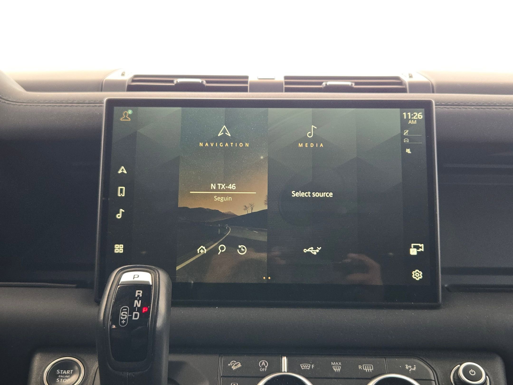 Used 2024 Land Rover Defender 130 X-Dynamic SE image 17