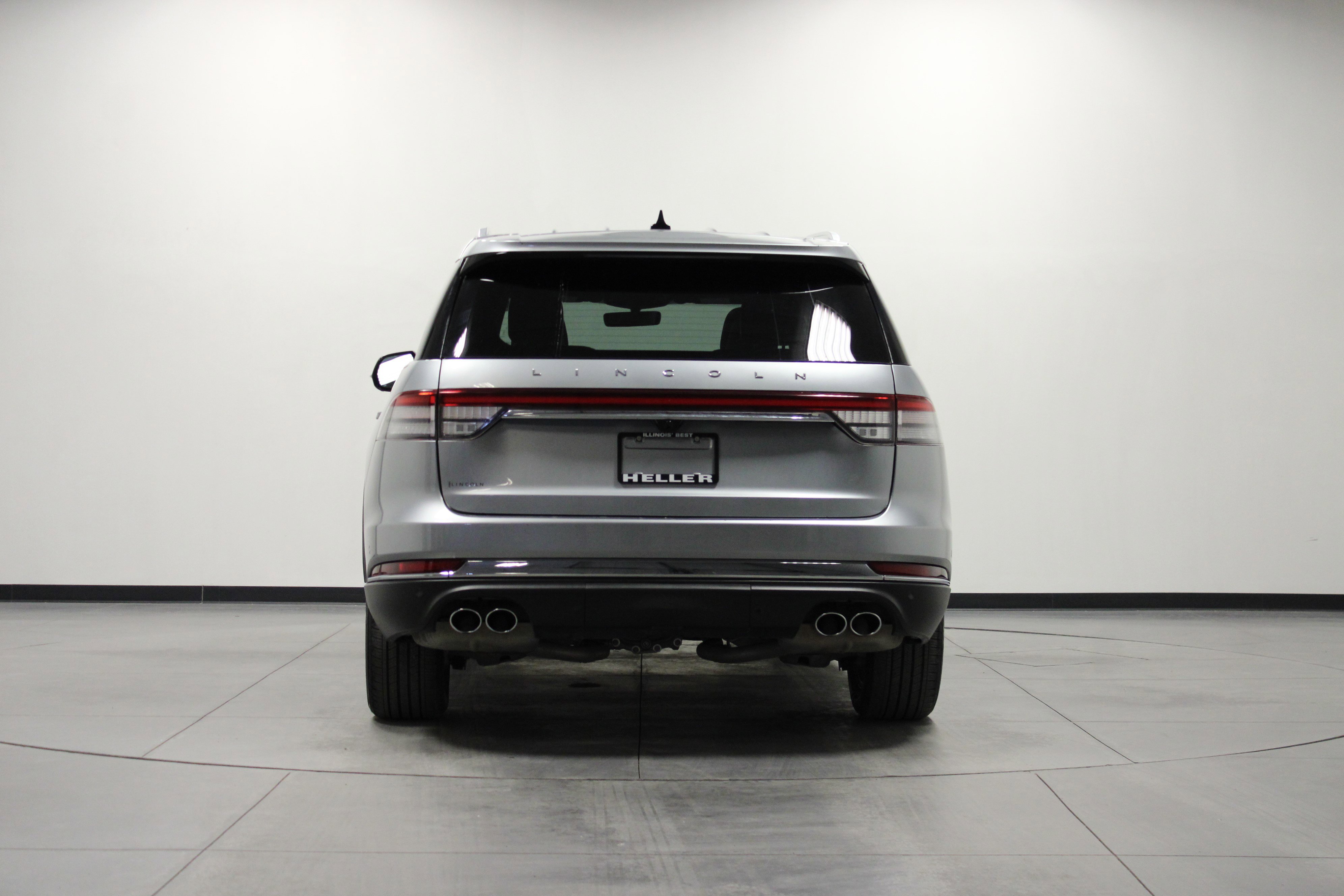 Used 2022 Lincoln Aviator Reserve w/ Equipment Group 201A image 5