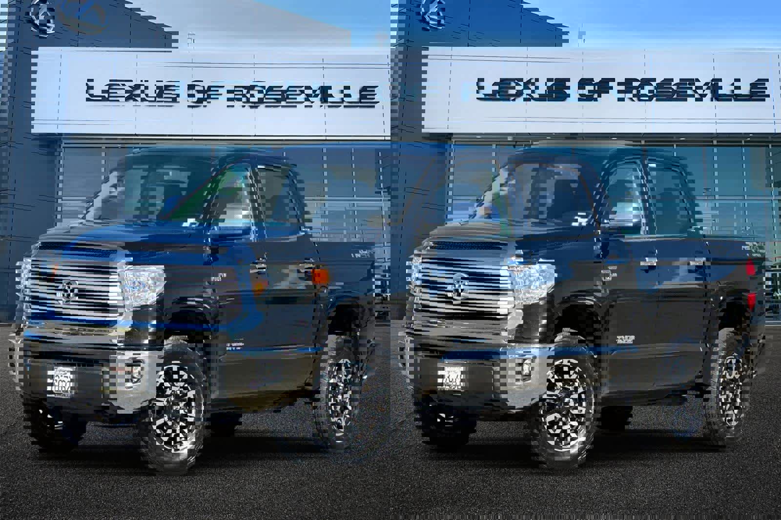 Used 2017 Toyota Tundra Limited image 1