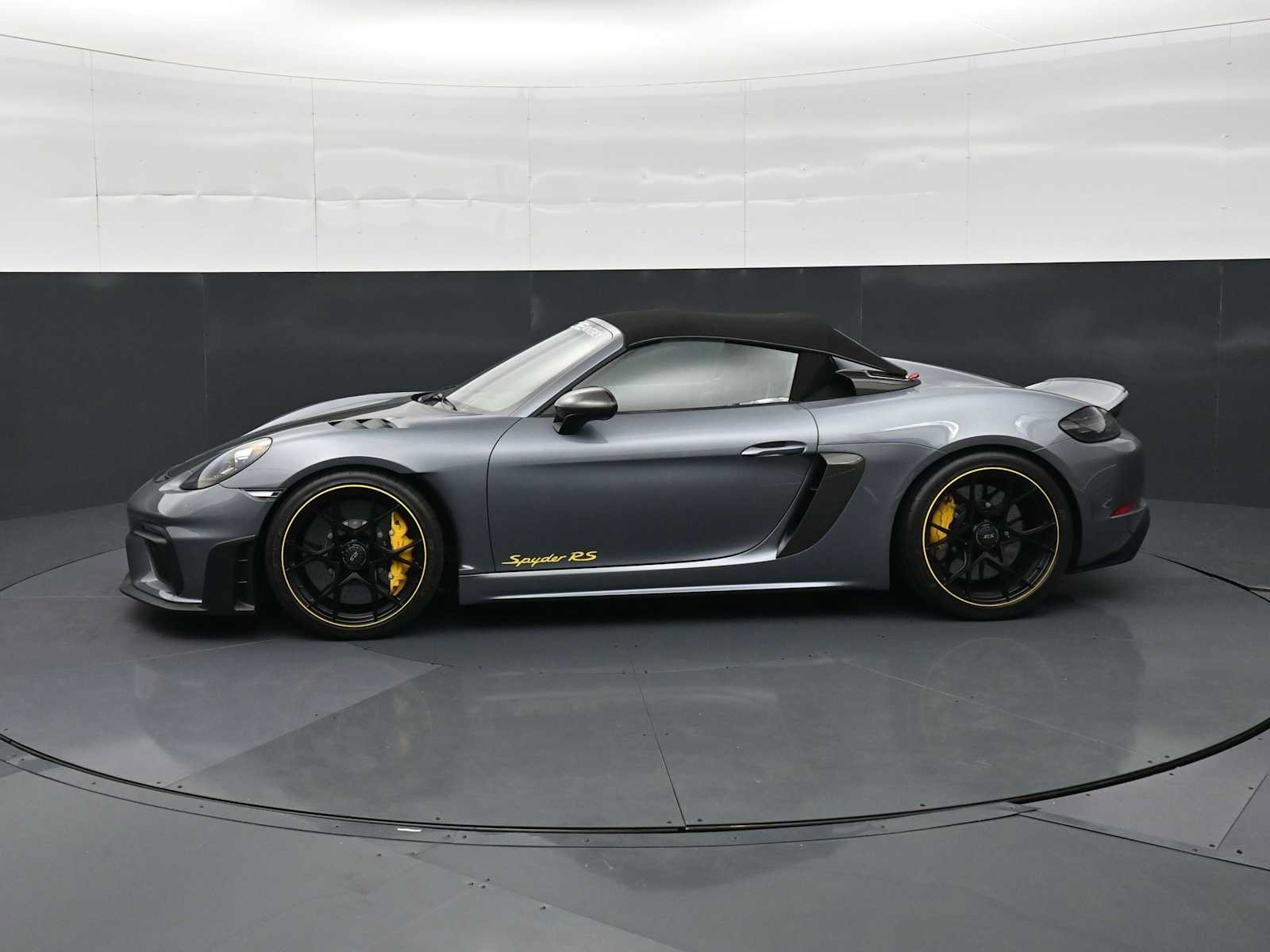 Certified 2025 Porsche 718 Boxster Spyder RS RWD image 2