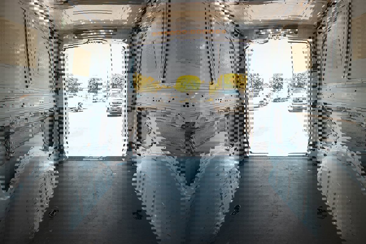 Used 2019 Mercedes-Benz Metris image 12