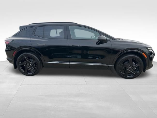 New 2026 Chevrolet Equinox EV RS image 6