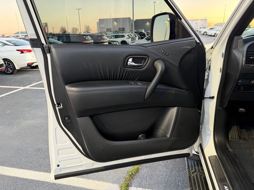 Used 2022 Nissan Armada SL w/ Midnight Edition Package image 13