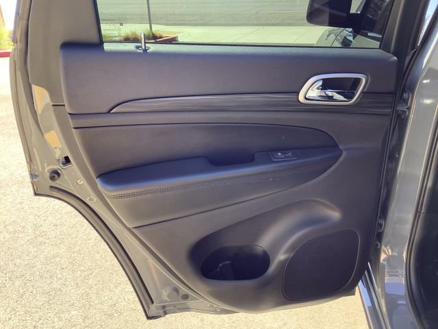 Used 2019 Jeep Grand Cherokee Altitude AWD/4WD image 25