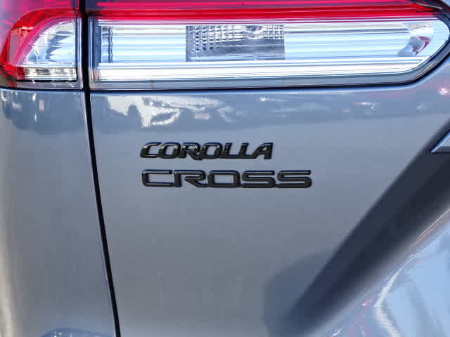 Certified 2024 Toyota Corolla Cross LE w/ Moonroof Package FWD image 10