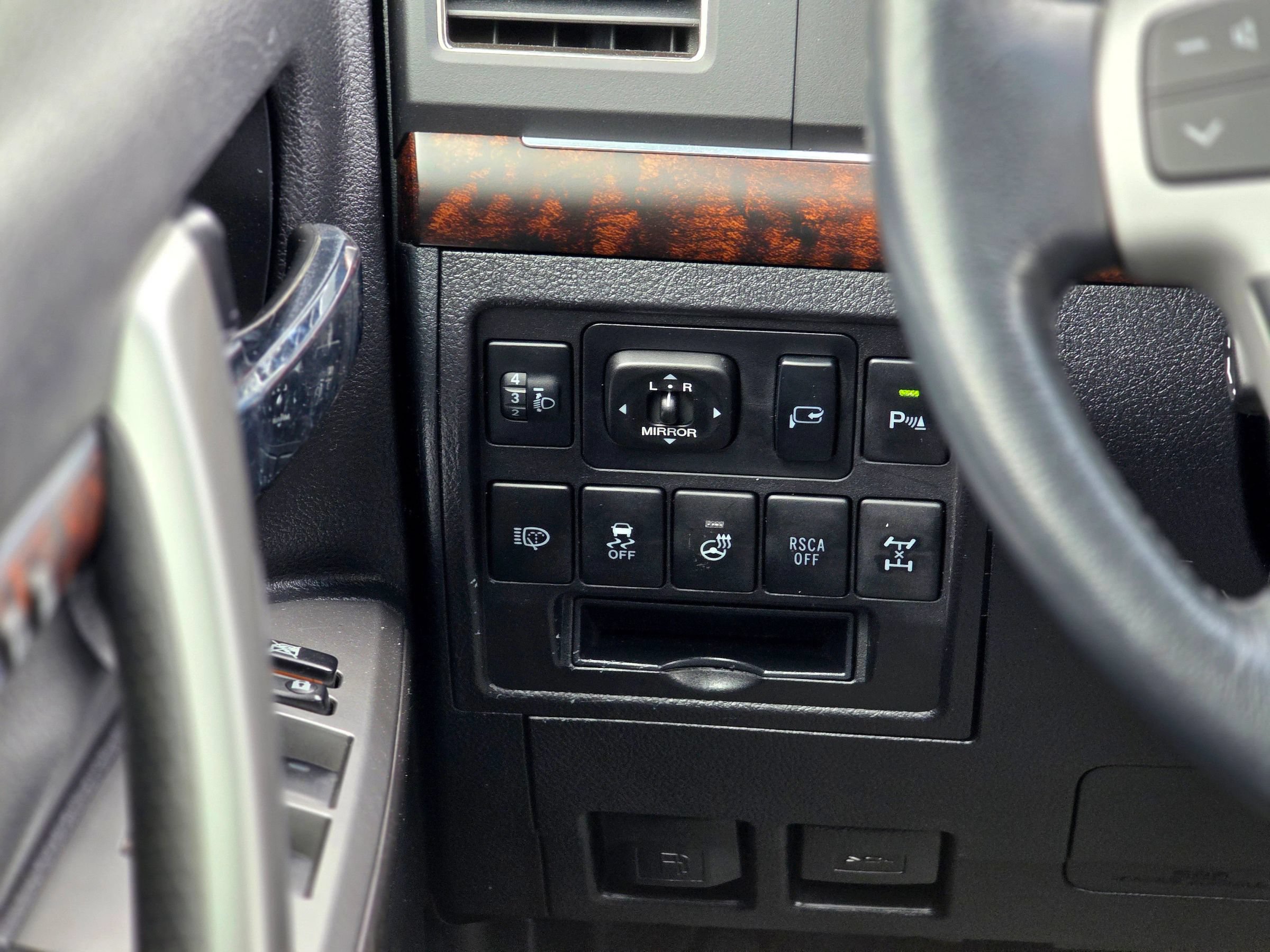Used 2013 Toyota Land Cruiser AWD/4WD image 16