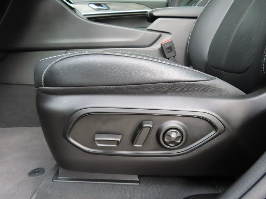 Certified 2026 Jeep Grand Cherokee Limited AWD/4WD image 8