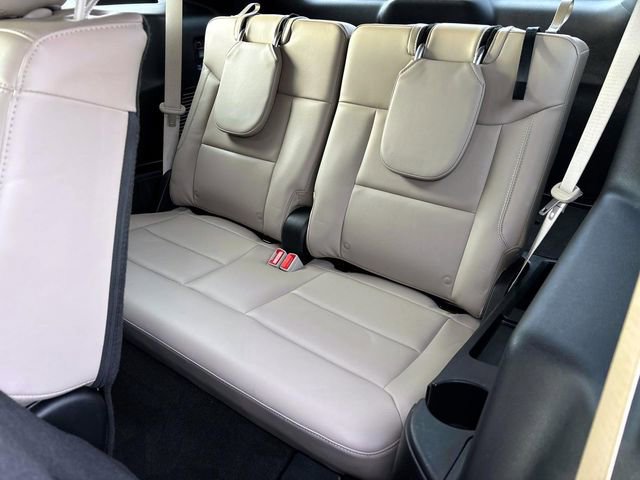 Used 2022 Ford Explorer XLT w/ Equipment Group 202A image 13