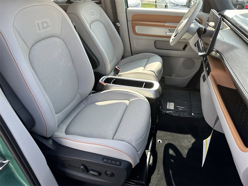 New 2025 Volkswagen ID. Buzz Pro S Plus image 31