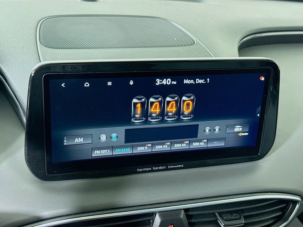 Used 2021 Hyundai Santa Fe Limited AWD/4WD image 7