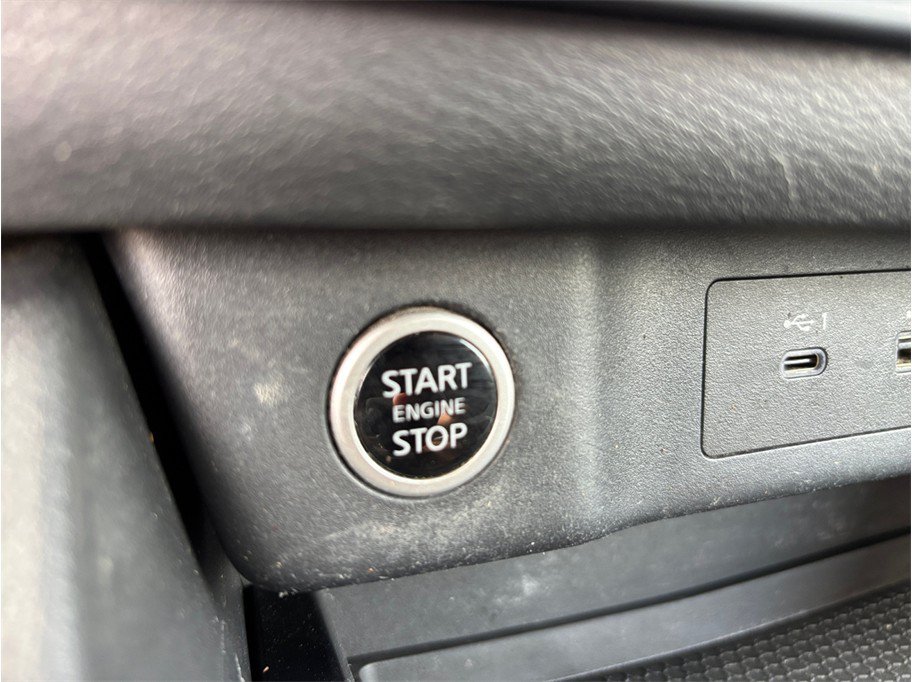 Used 2021 Nissan Rogue SV w/ Premium Package FWD image 25