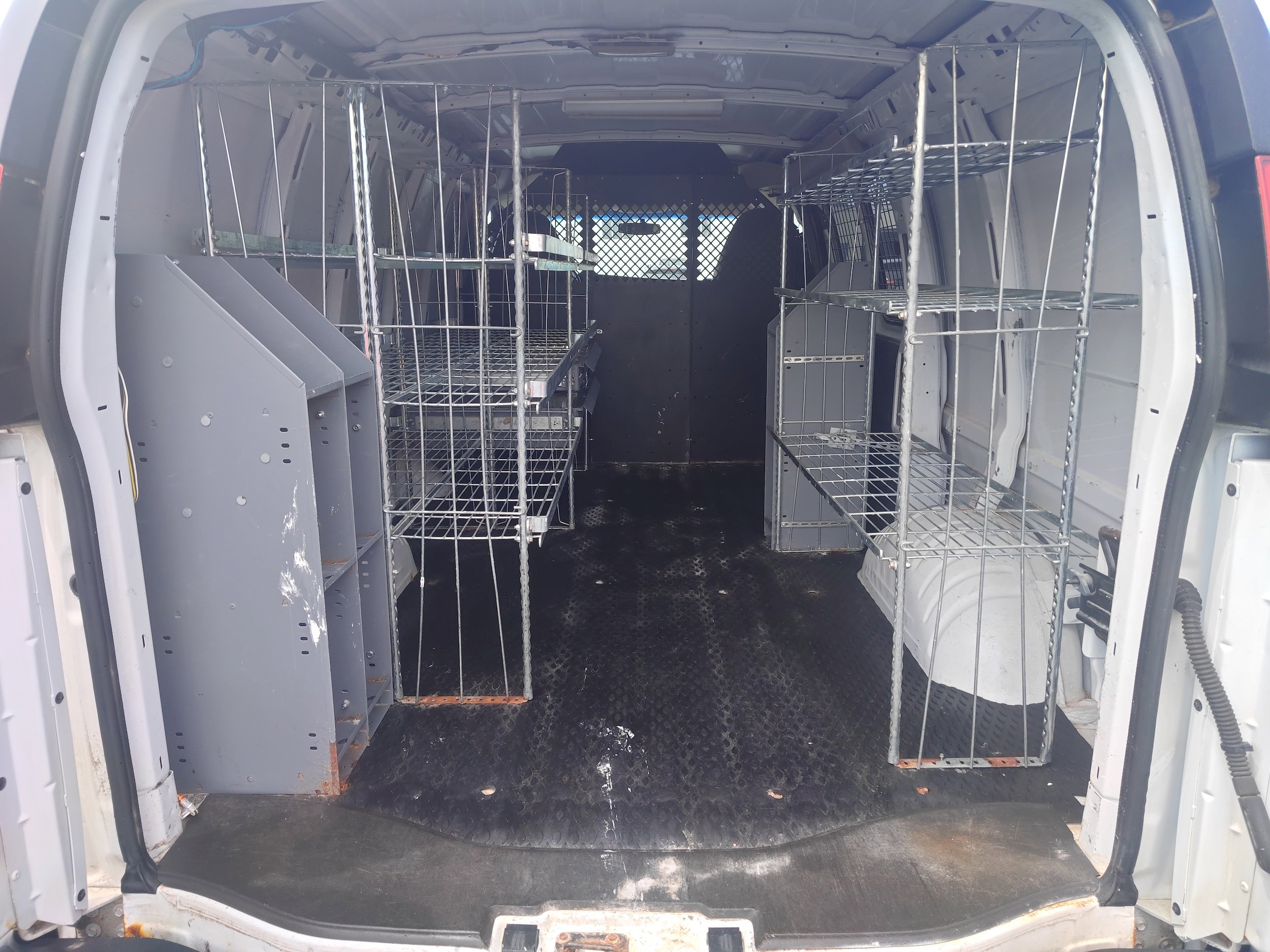 Used 2012 Chevrolet Express 1500 AWD image 12