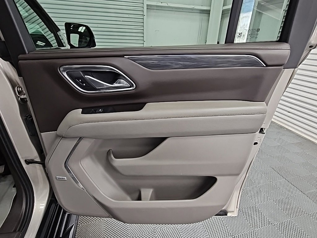 Certified 2022 GMC Yukon XL SLT w/ SLT Luxury Package image 40