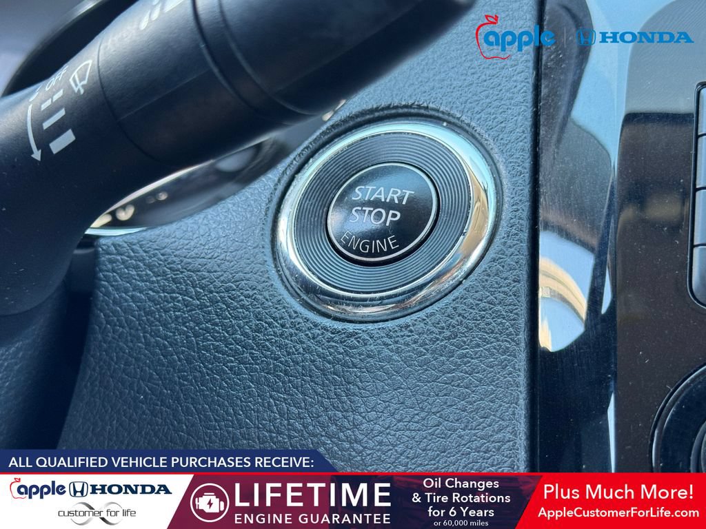 Used 2018 Nissan Rogue SV w/ Premium Package AWD/4WD image 26