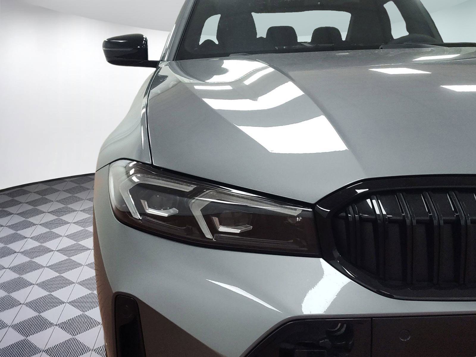 New 2026 BMW 330i xDrive Sedan w/ M Sport Package image 9