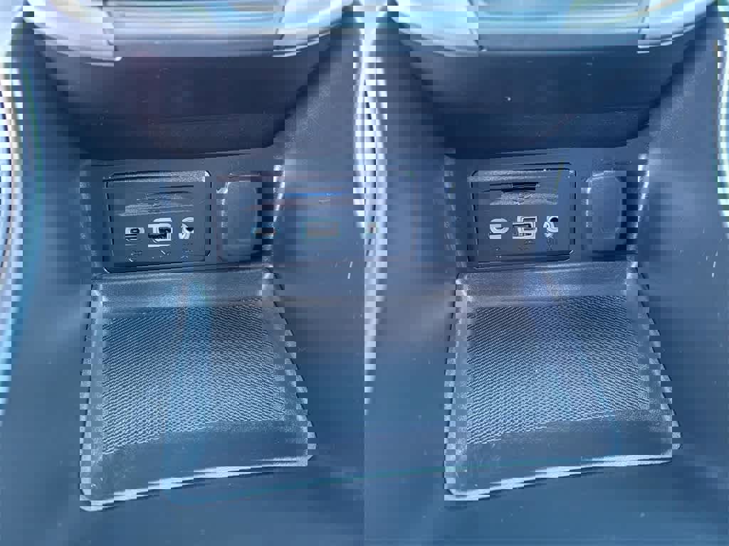 Used 2023 GMC Terrain AT4 image 15