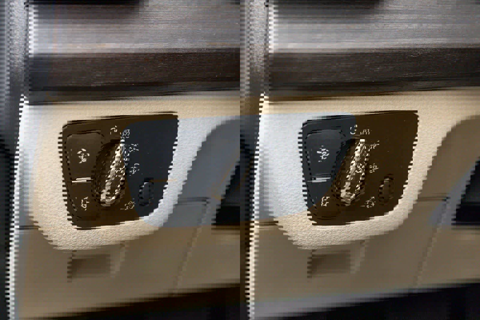 Used 2024 Audi Q5 2.0T Premium Plus image 29