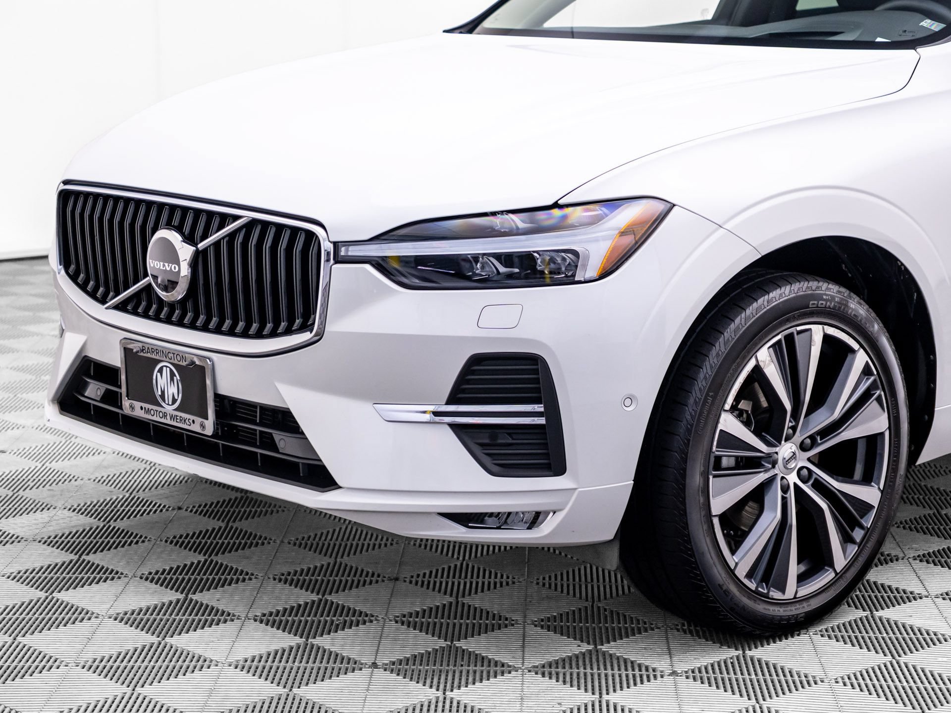 Used 2022 Volvo XC60 B5 Momentum w/ Advanced Package AWD/4WD image 35