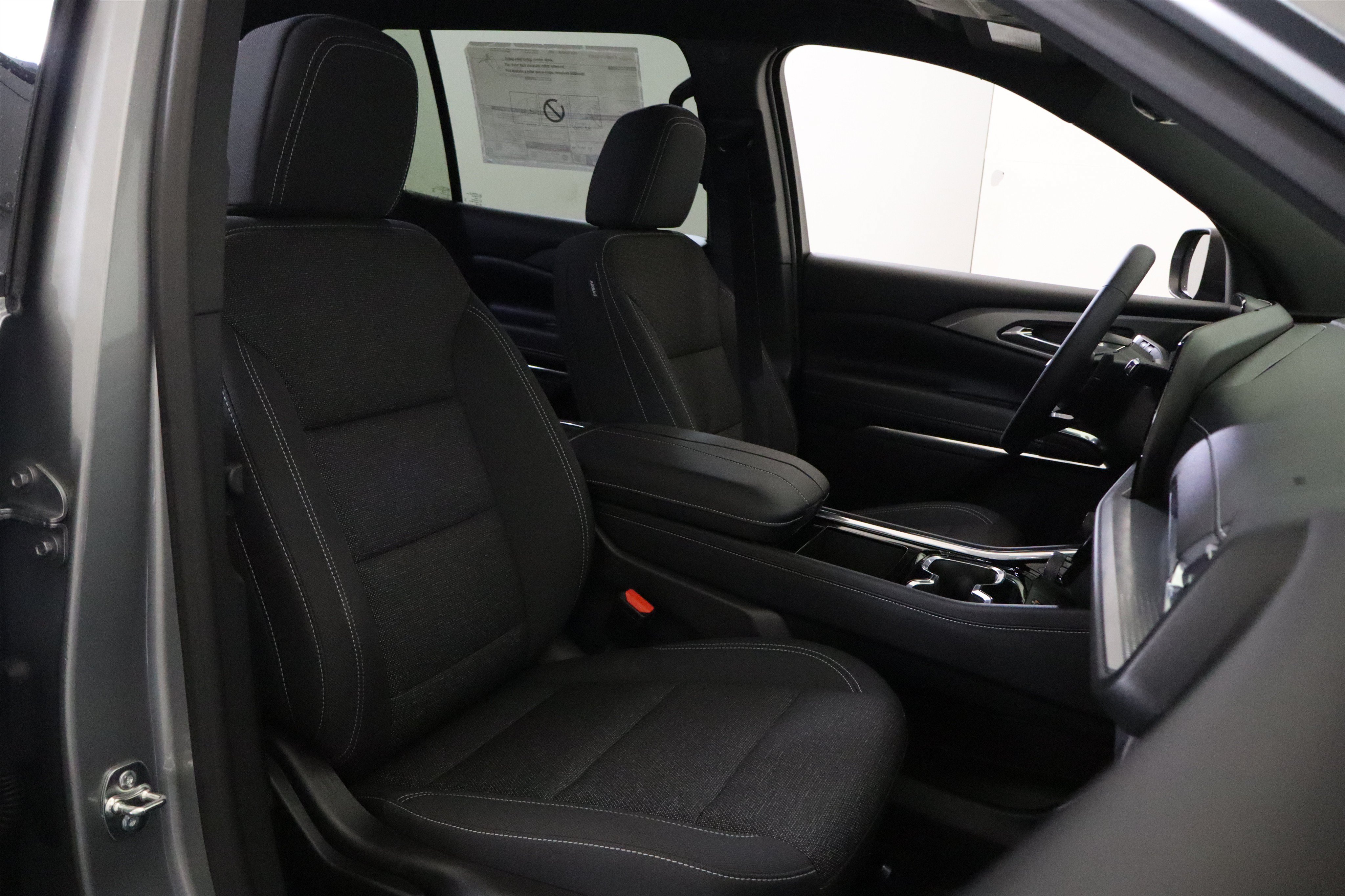 New 2026 Chevrolet Traverse LT w/ Driver Confidence Package FWD image 21