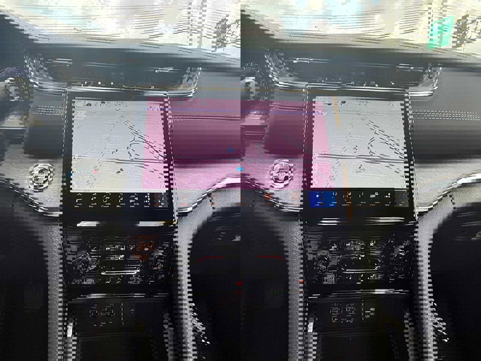 New 2025 Jeep Grand Cherokee Overland w/ Luxury Tech Group IV image 15