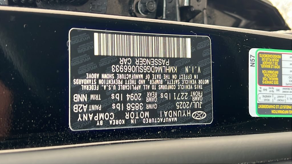Used 2025 Hyundai Elantra Sport w/ Cargo Package FWD image 25